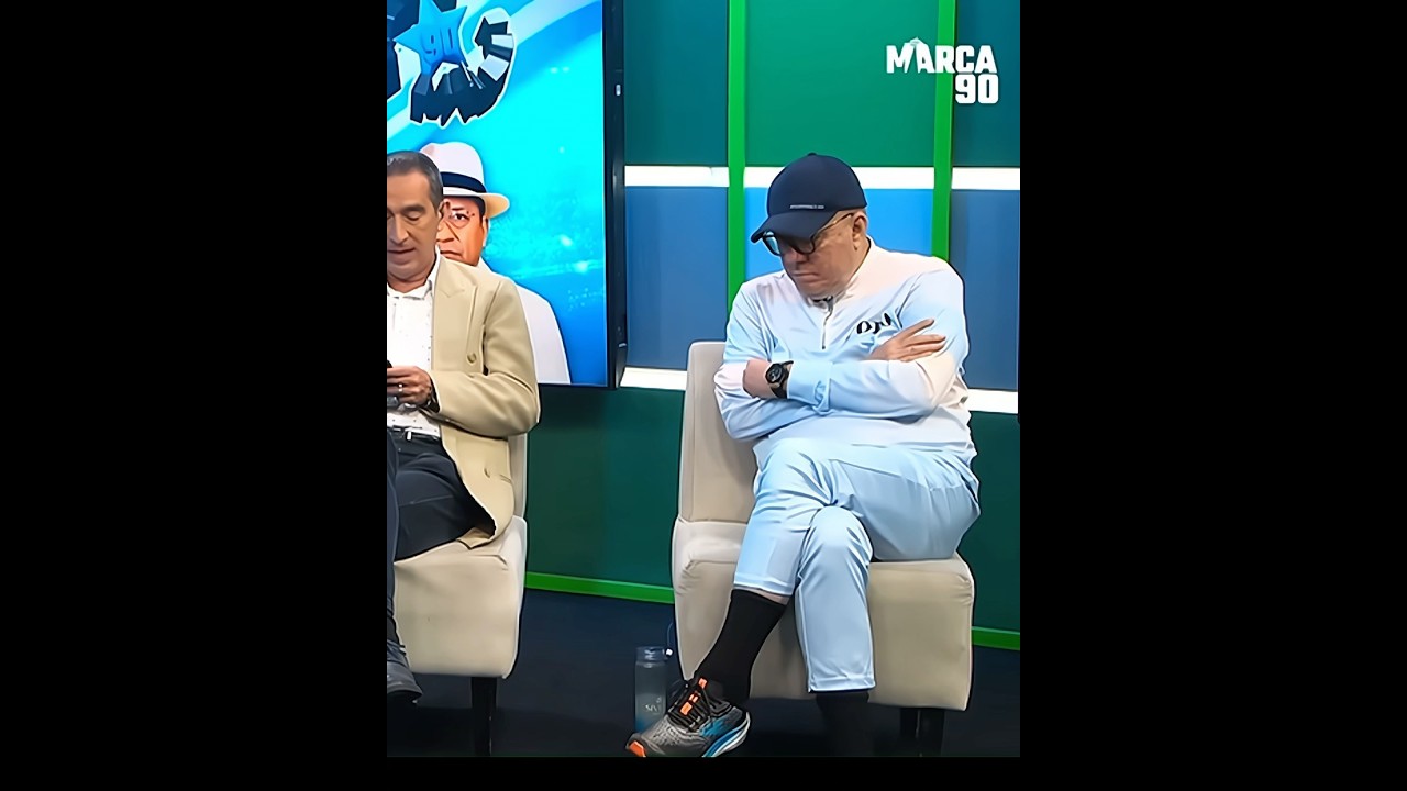 Vito Muñoz se duerme 😴 