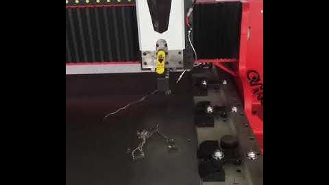 Máy bào rãnh V CNC hãng JFY - CTY con của Trumpf