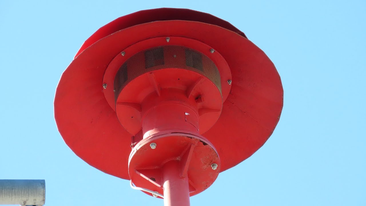 Sirenentour 16.1 mit Sirenentest einer unbekannten Elektror Sirene auf einer Feuerwehr.