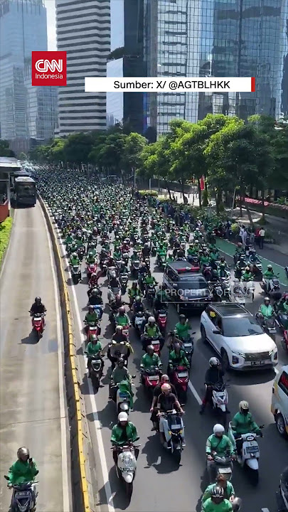 Ribuan Pengemudi Ojol Iringi Affan di Perjalanan Terakhirnya