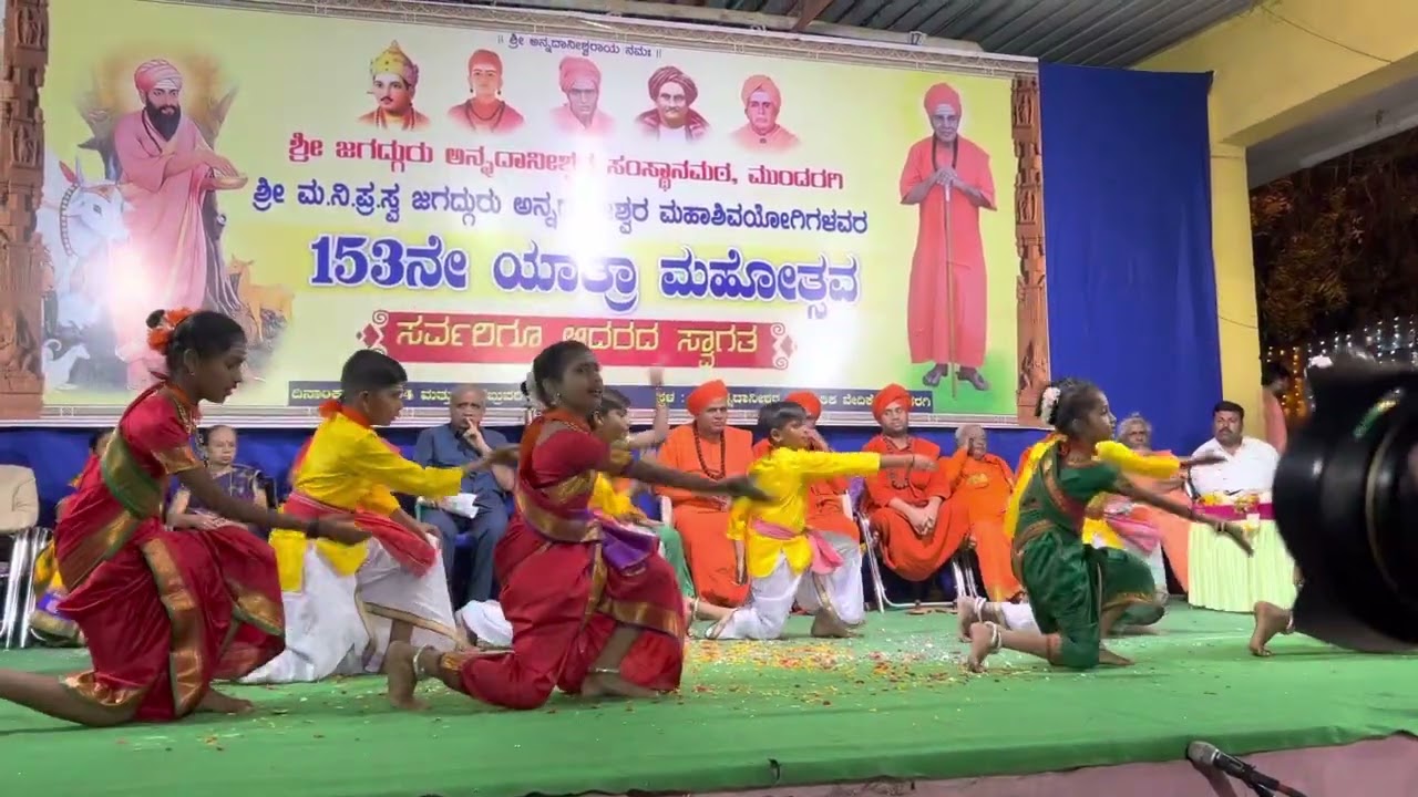 Vachana Dance // Tande ninu taayi ninu Dance By Natyabindu Dance Academy, Mundaragi Choreo: Chandru