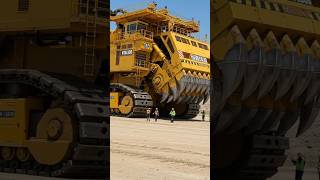 World’s Biggest Mining Monster – Meet the GOLIATH!" #machine #monster #shorts #automobile