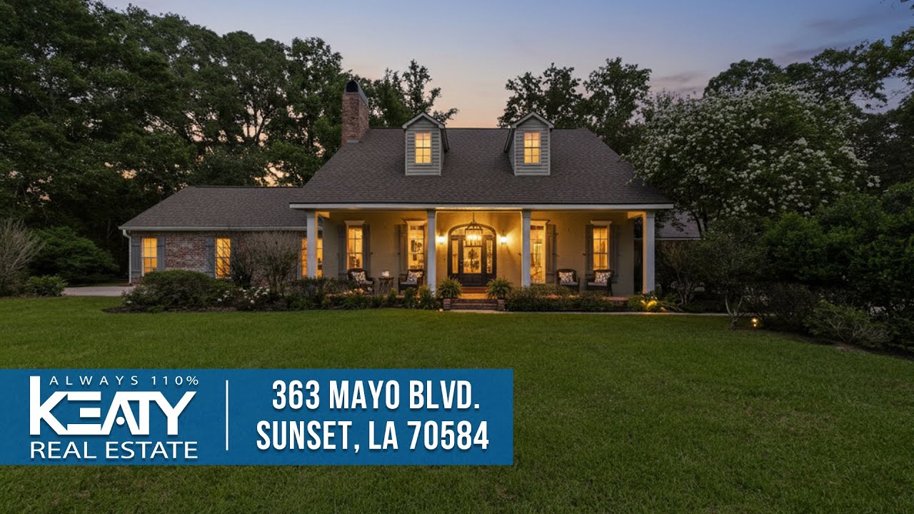 This Acadian Home Has Its Own Fishing Pond 😍 | Sunset, LA Home Tour