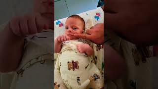 #baby playin and bonding with daddy #babyshorts #cutebaby #بيبي #bebê #bebe #newborn #vlog #bebek