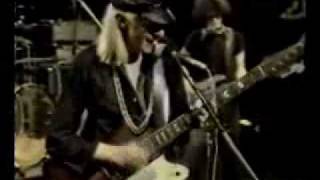 Johnny Winter - Walkin' By Myself chords