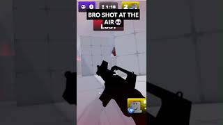 WHAT ARE THESE HACKS#roblox #rivals #hacker #fyp