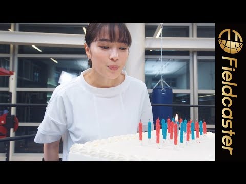 広瀬すずが21本のロウソクの火を右ストレートで消す?
