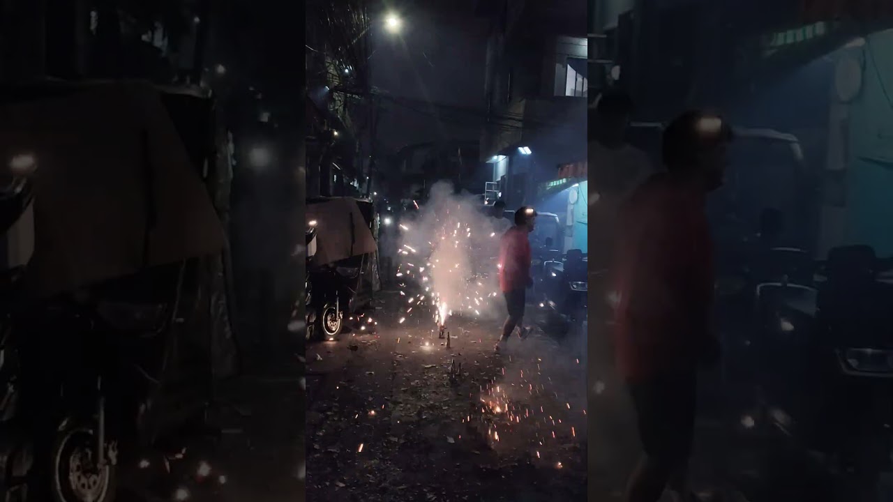 Magic Diamond Fountain ( Blue and Violet) - New Years Eve 2026