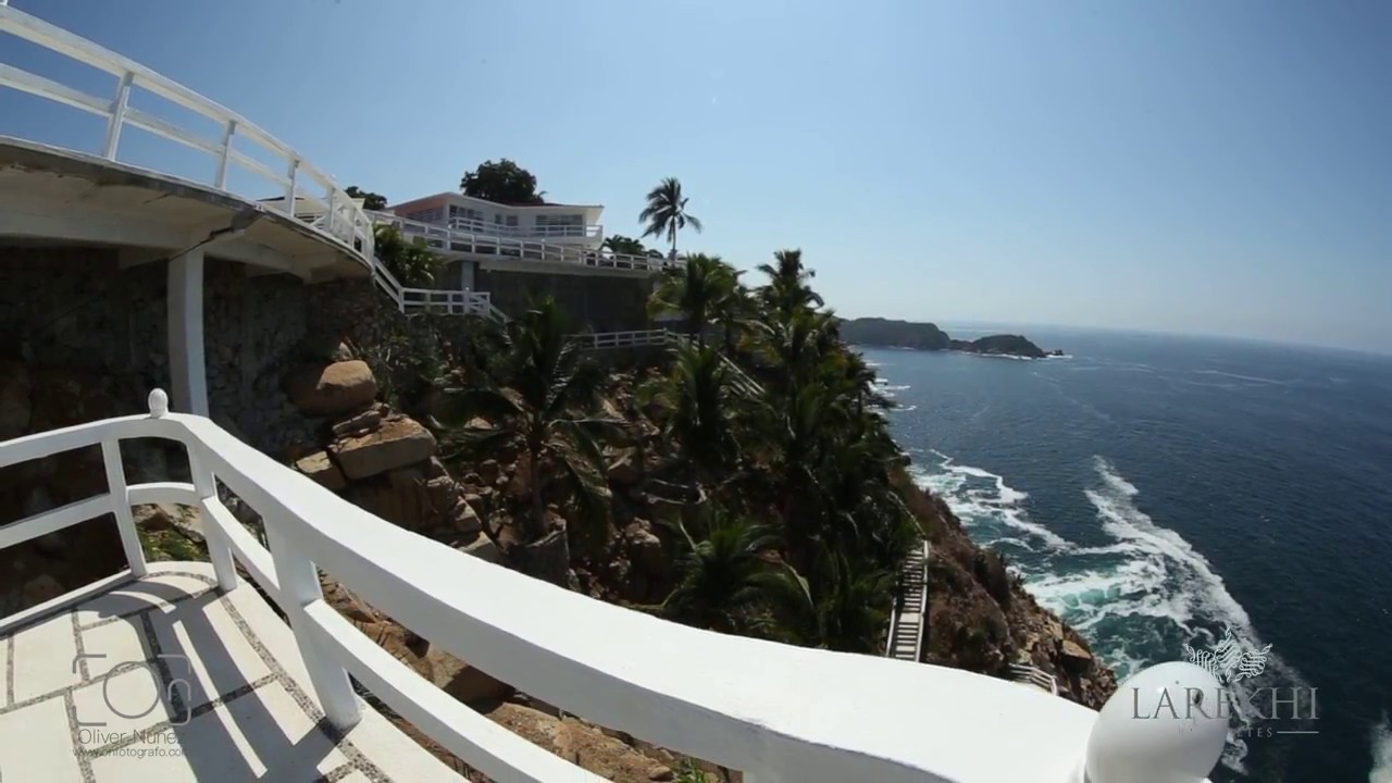 JW (John Wayne) Acapulco - Banquetes Larekhi