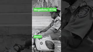 Rare 1970s Mogadishu Police Officer 🇸🇴 Street Scene You’ve Never Seen Before