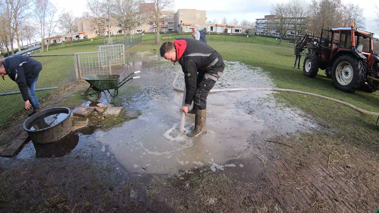 Waterput maken op de Dierenweide Stroomdal.
