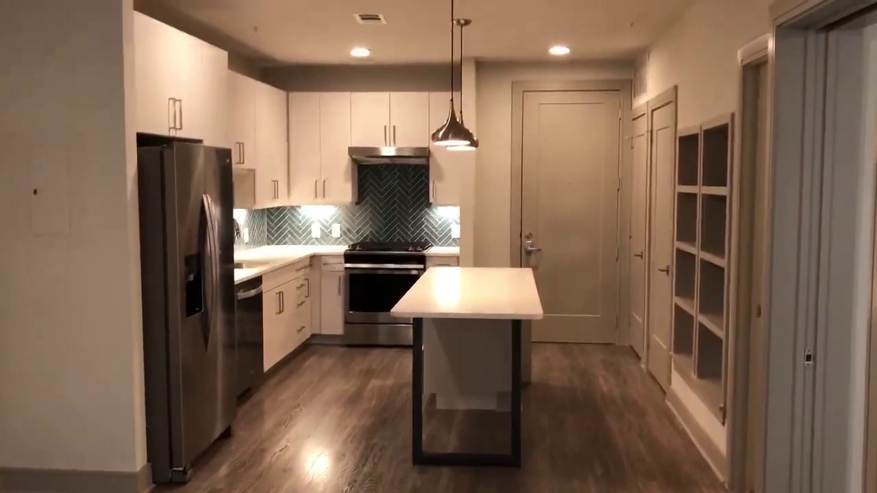 Candela Apartments - Find Your Glow