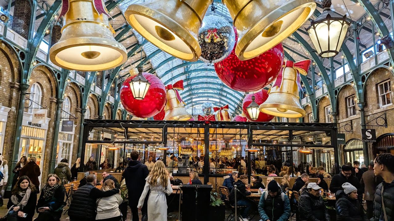 🇬🇧🎄🎅 CHRISTMAS CRAZE AT COVENT GARDEN, LONDON CHRISTMAS WALK, 4K HDR