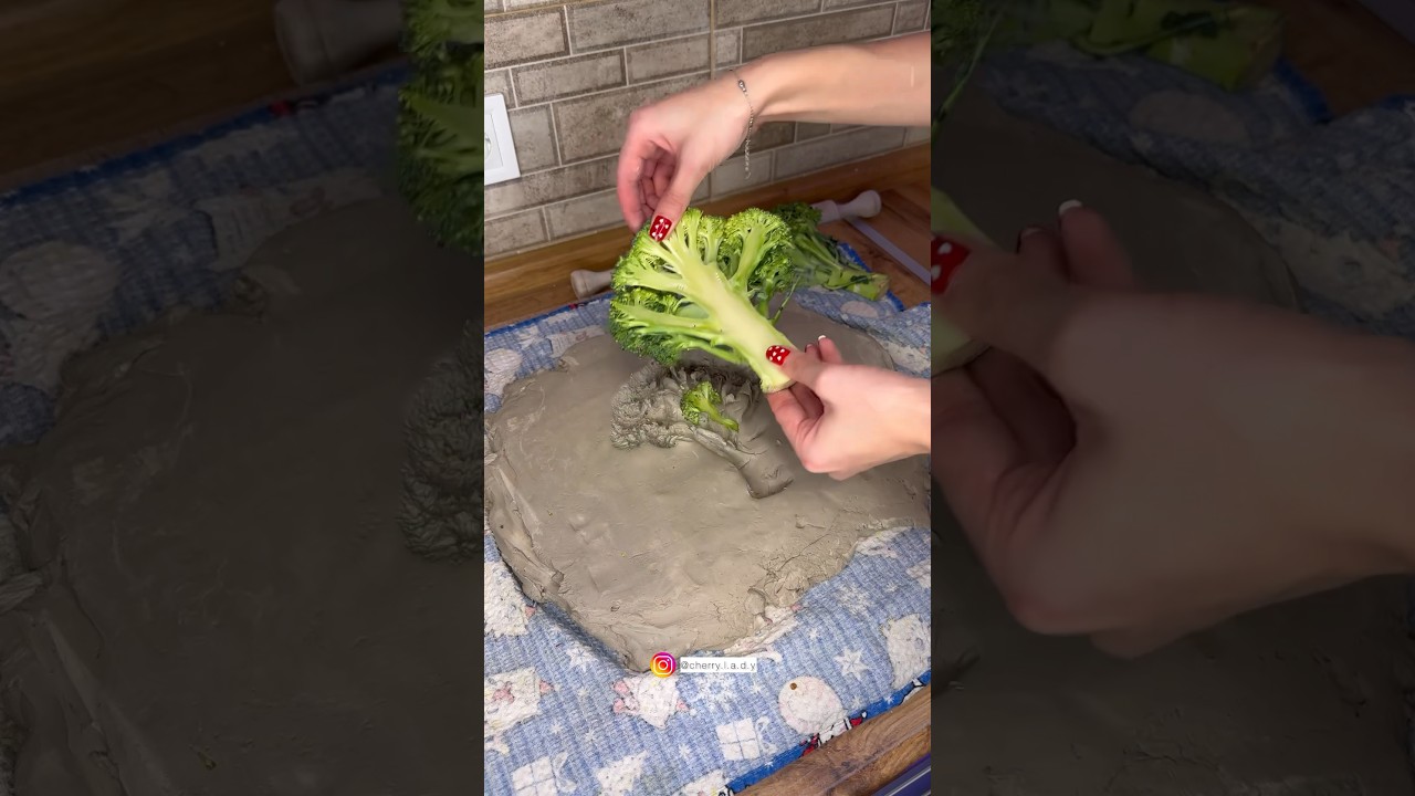 Broccoli Botanical Bas-relief 🥦👀 