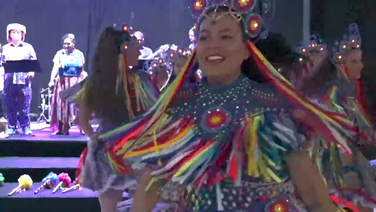 D. MIRTES CELEBRA 80 ANOS CERCADA DA FAMÍLIA E AMIGOS.
