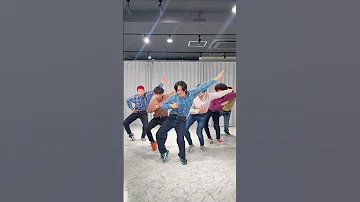 今流行りのナルトダンス 踊ってみた 