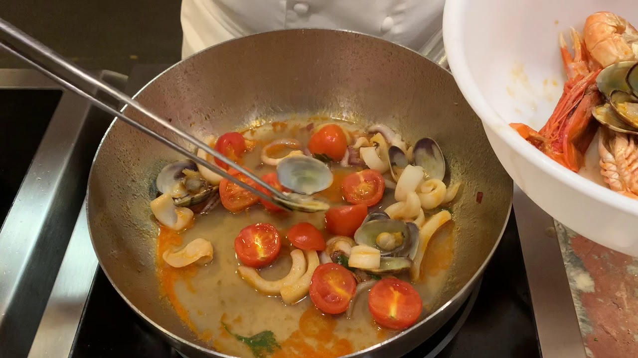 SCIALATIELLI ALLO SCOGLIO👨‍🍳 Fatti come vuole la tradizione napoletana - Chef Raffaele Lenti