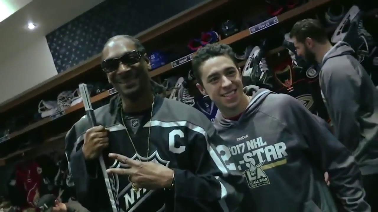 Snoop Dogg and…Hockey?