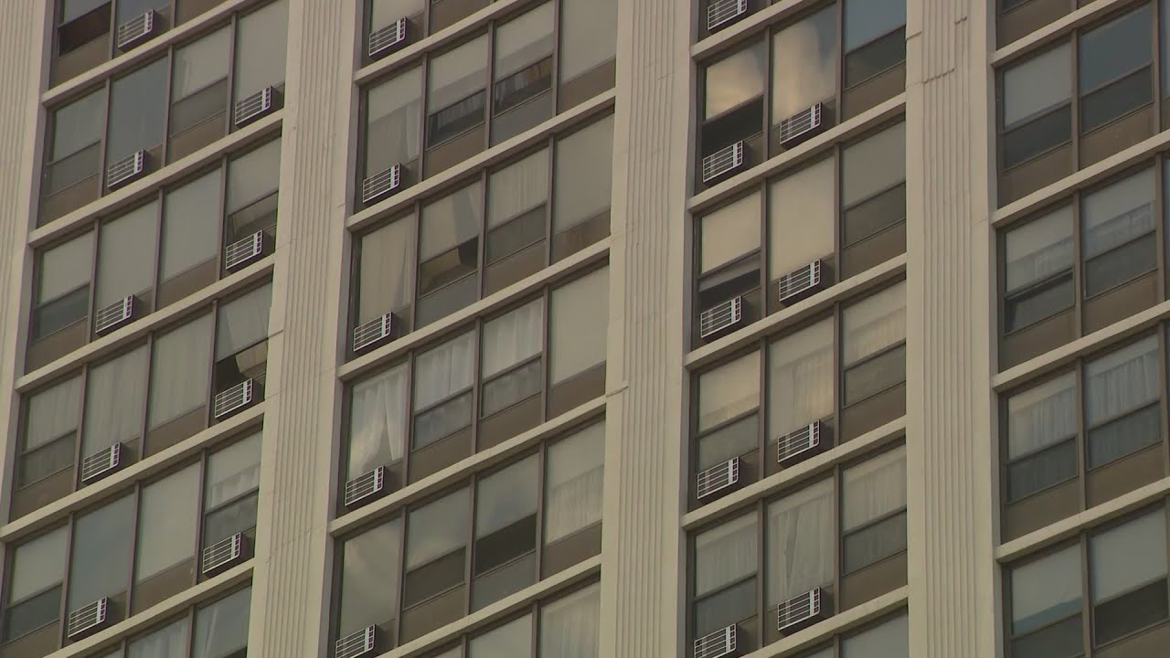3-year-old boy dies after fall from North Side high-rise