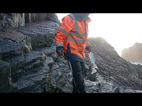 الحمد لله على كل حال الولا الطفه الله إلى اكلني البحر قاصح شويه 