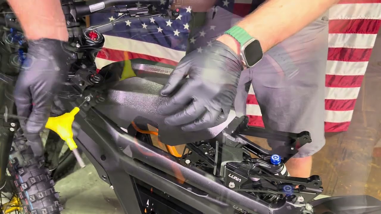 LUNA CNC TALARIA Seat Riser Kit - Luna Cycle
