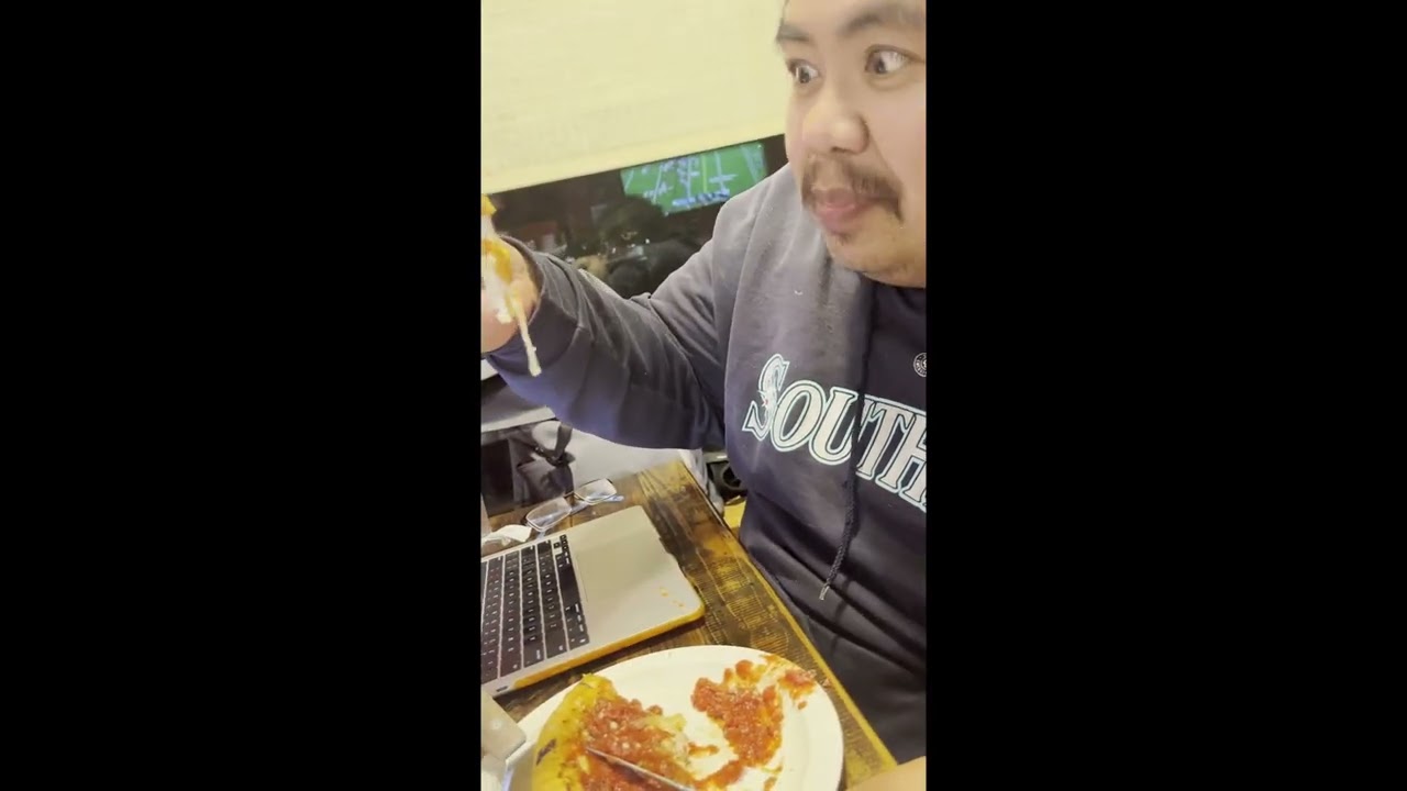 Pizza in West Seattle Reaction Video