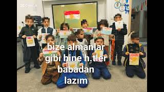 Bos Verin Onlar Asın. Bayraklarını Göğe Baktıklarında Hep Ay Yıldız Vardır