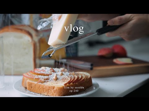 Homemade foods. Dishware and cutlery | living alone vlog