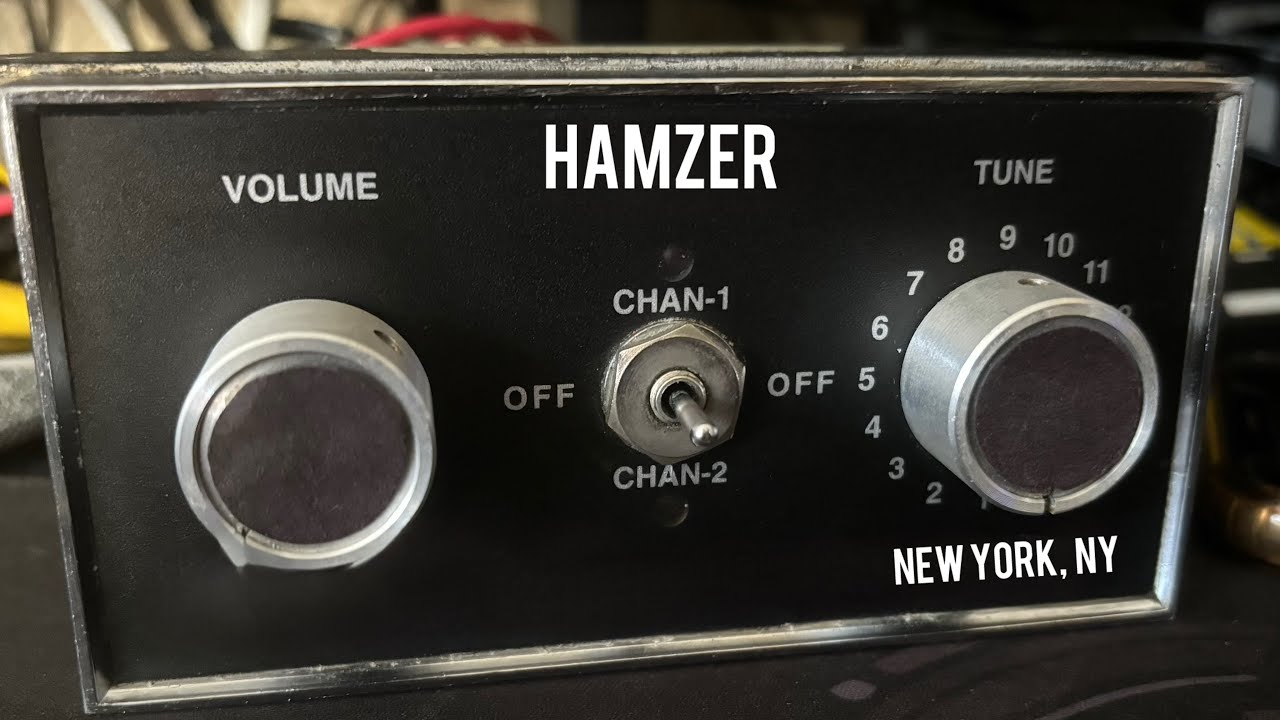 (Fictional) Hamzer Music Box Playing Ding Dong Merrily On High in diff pitches. Merry Christmas!!