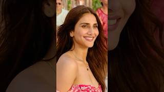 Download Lagu Hrithik Roshan’s PERFECT Chemistry With Vaani Kapoor As They Dance To Ghungroo 💖 #War MP3