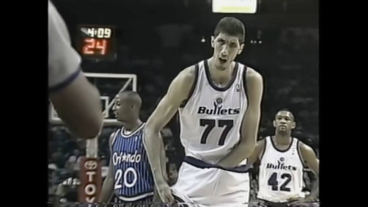 NBA Courtside Comedy - 1997 - VF George Eddy