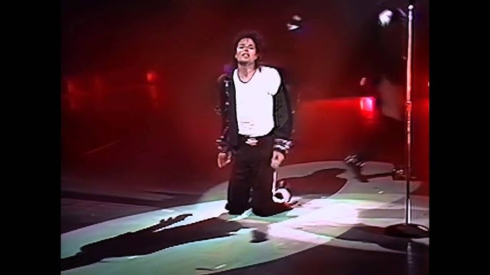 Michael Jackson - Man In The Mirror - Live at Wembley 1988 (Ad-Libs) - YouTube
