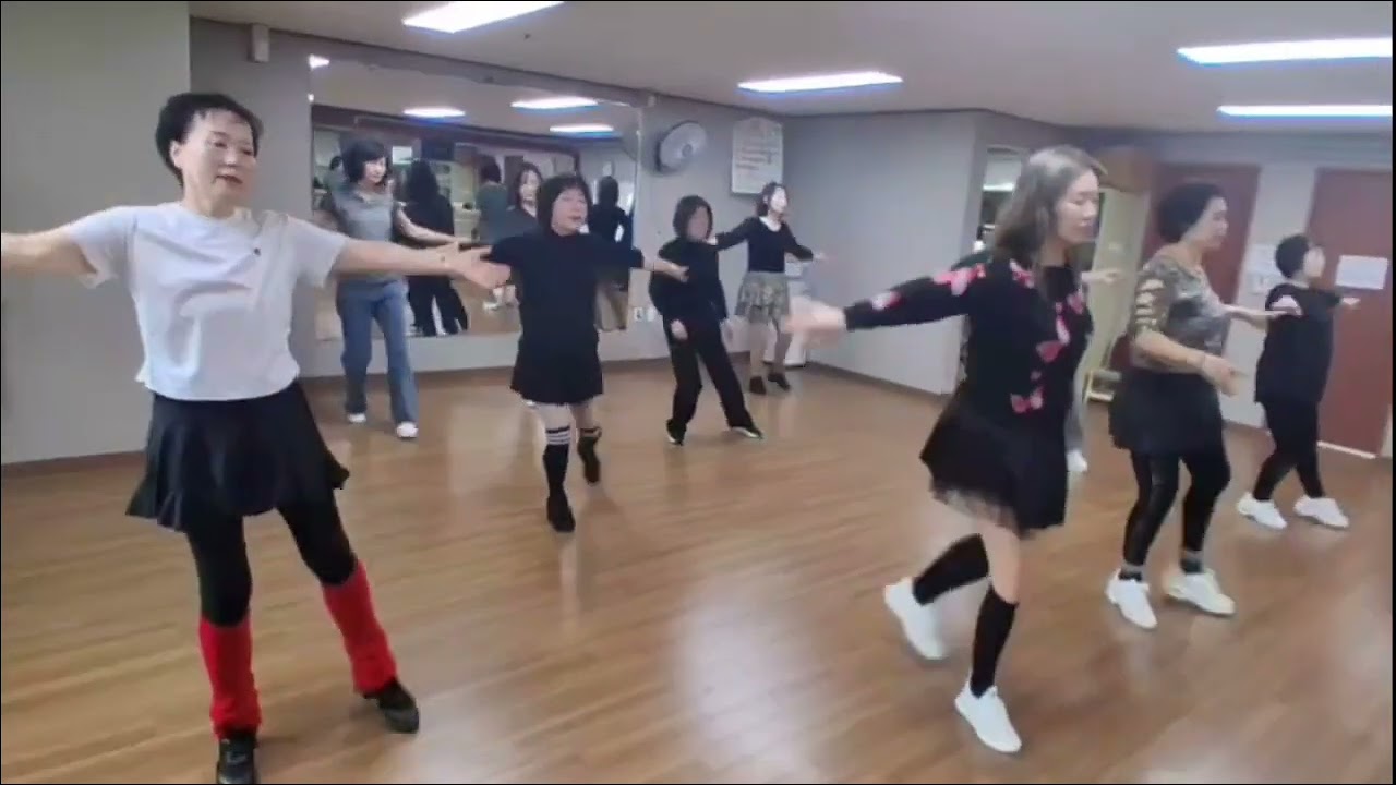 # # Fantasy boys#Remix#올드팝#라인댄스##7080라인댄스##초급.트롯 라인댄스##관산동종합복지회관 ##월수금##10시부라인댄스