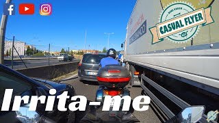 Pensa que é uma ambulância mas não deixa os outros passar!