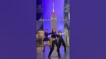 엠파이어 스테이트 빌딩에서 #SETMEFREE 챌린지🙌 #TWICE #트와이스 #READYTOBE
