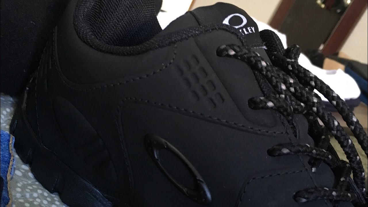 Tênis Oakley Stratus Masculino - Promoções do Dia