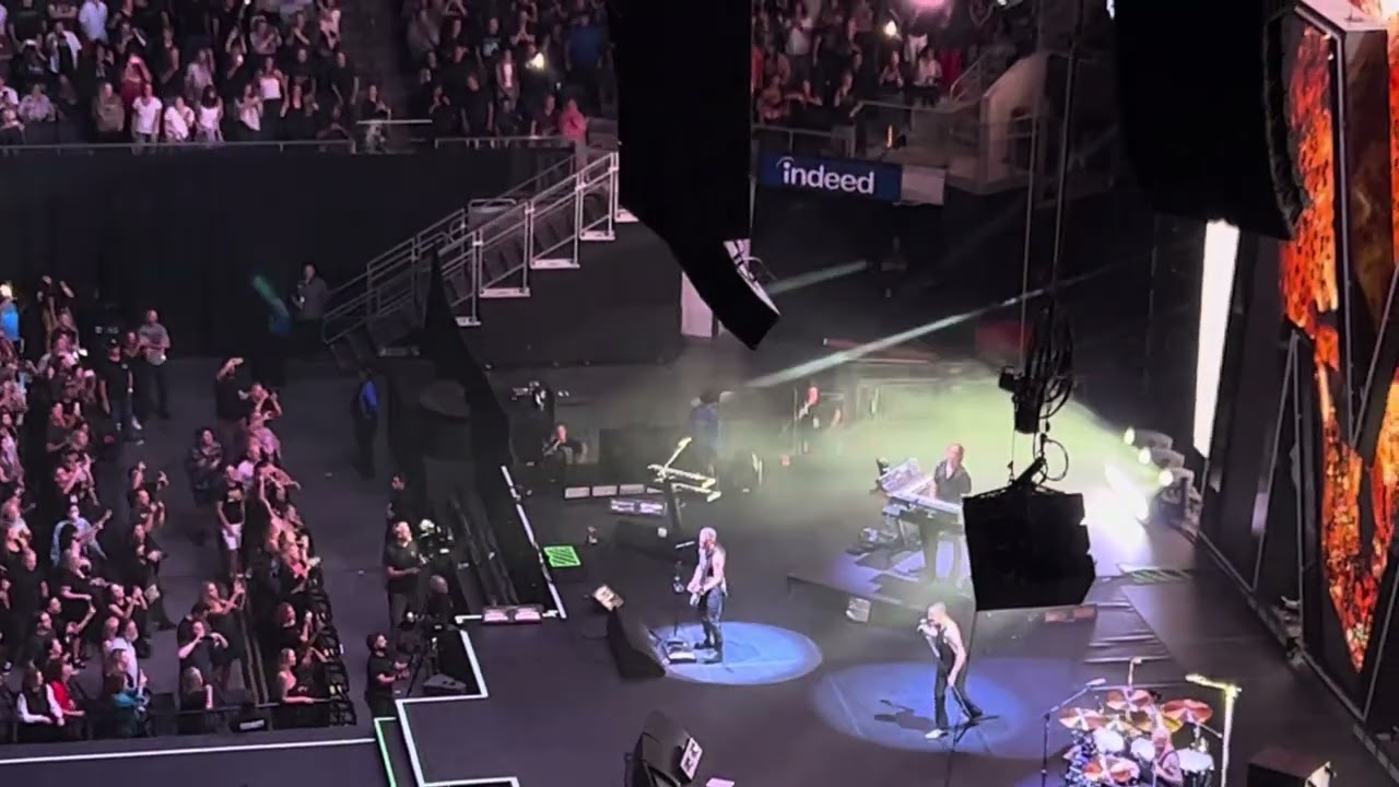 Depeche Mode - Enjoy The Silence (Live in Austin 9-29-23)