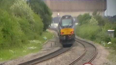 82 309/68 009 passes South Ruislip on 1H37