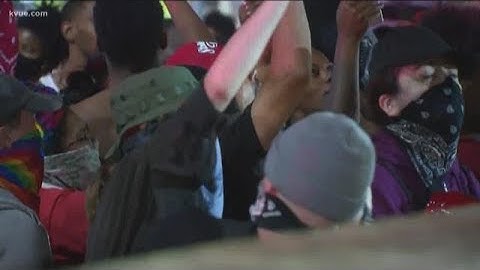 Concerns about the spread of COVID-19 as protests continue in Downtown Austin | KVUE