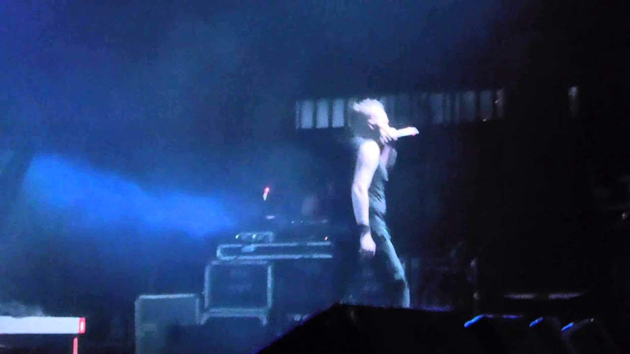 Suicide Commando - Never get out (Live @ WGT 2013) - YouTube
