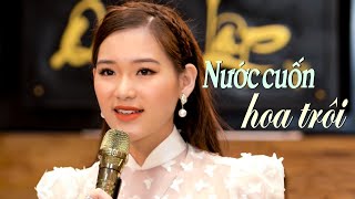 Video thumbnail of "Cô Gái Nhỏ Hát "Nước Cuốn Hoa Trôi" sao mà chua xót quá - Khánh Linh (4K MV)"