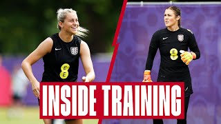 Attackers Sharpshooting Practice, Earps' Finger Tip Saves & Sprinting Drills ☀️🏃‍♀️| Inside Training
