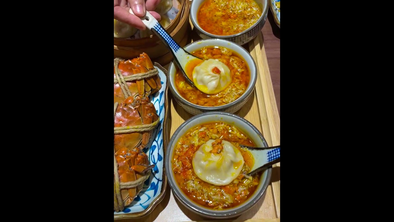 Waterfall Fish Roe Crab Roe Rice, pour the full crab roe into the rice!!