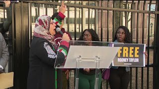Advocates rally to stop deportation of local barber