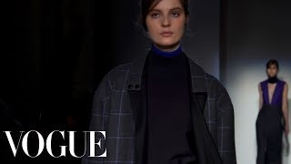 Fashion Show - Fall 2013 Ready-to-Wear: Victoria Beckham