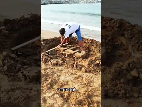 ديانا Shorts عمر المغربي كتابة على الرمل فن Beach 