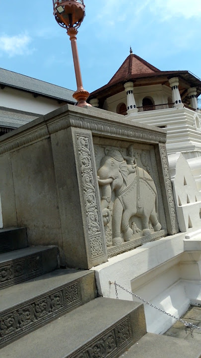 Temple of the Tooth🙏#templeofthetooth #kandy #daladamaligawa