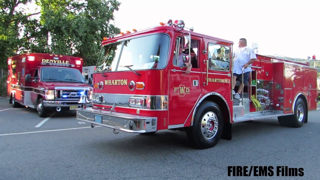 Fire trucks leaving Boonton fireman's fair lights and sirens  #firetrucks #sirens #parade