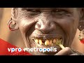Brushing your teeth with a twig in Kenya - vpro Metropolis Brushing your teeth with a twig in Kenya - vpro Metropolis