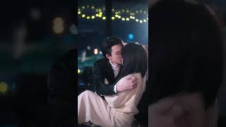 The way he took off the glasses... 😍💕#lpyq42 #flickreels #cdrama #drama